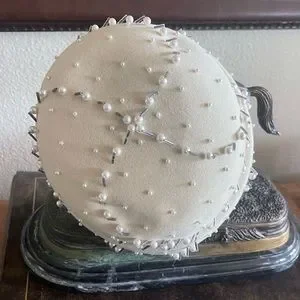 Oleg Cassini | Accessories | Oleg Cassini Vtg Pill Box Hat  display picture 1
